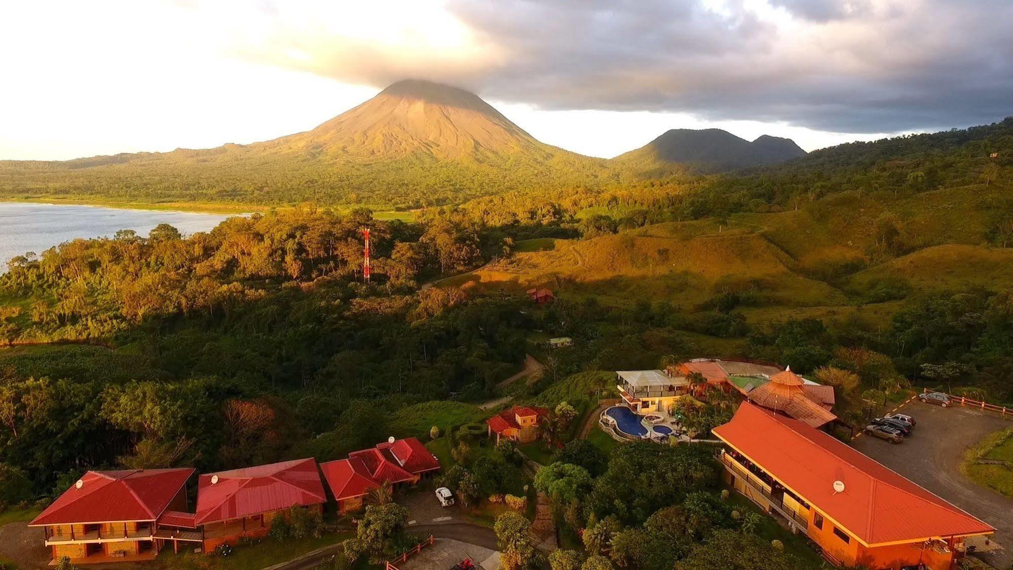 Hotel Linda Vista La Fortuna Exterior photo